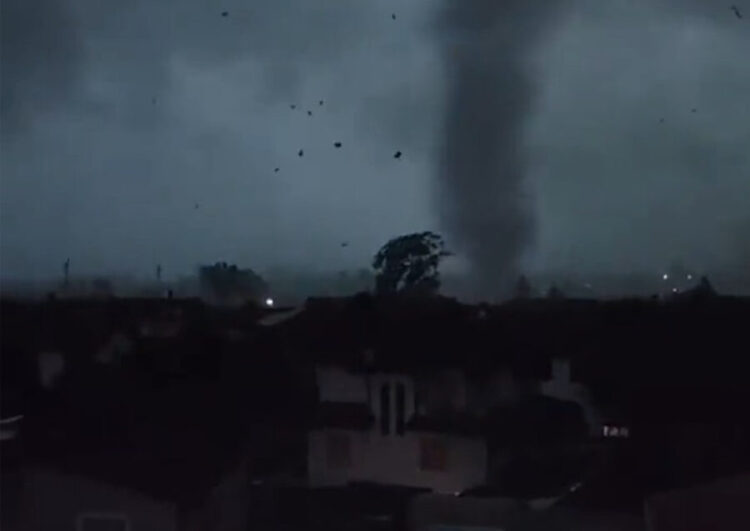 Italija tornado Foto:Screenshot/Twitter/@tancredipalmeri