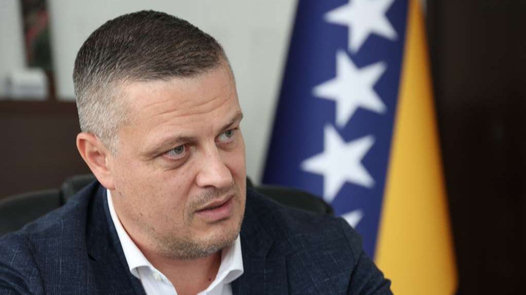 Po nalogu POSKOK-a: Privremeno oduzet telefon Vojinu Mijatoviću zbog sumnji u namještanje tendera