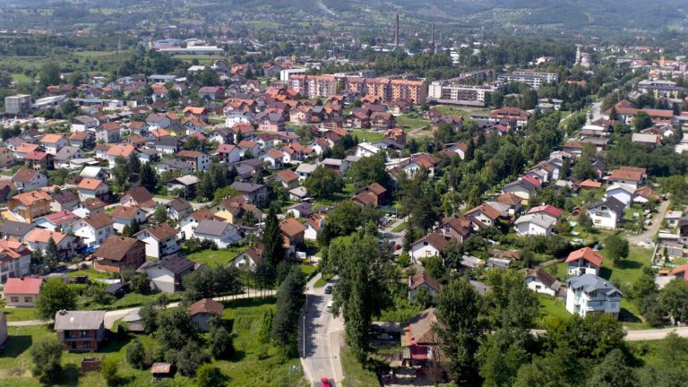 Teslić: Neovlašteno ulazila na račune klijenata. Facebook