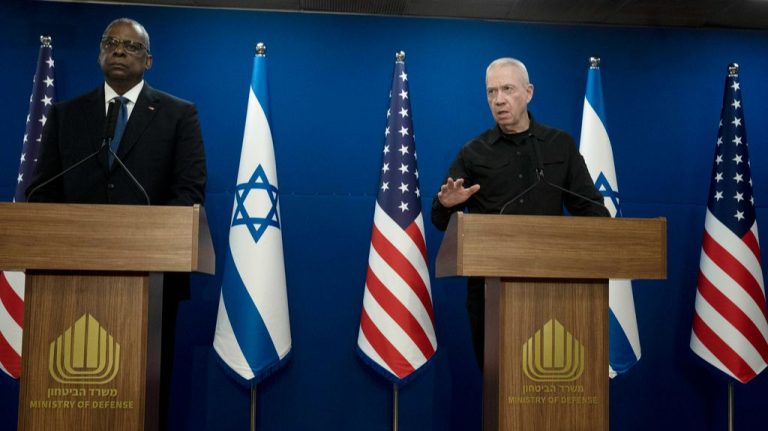 Ostin i Galant. AP Photo/ Maya Alleruzzo