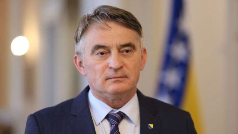 Željko Komšić. Fena