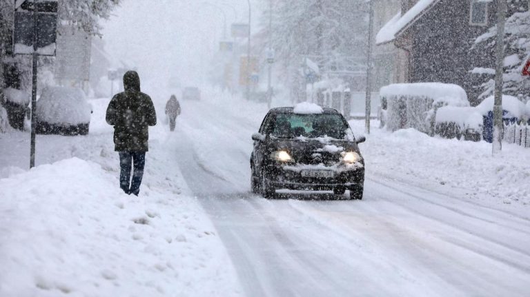 Snijeg nošen vjetrom duž obale sjevernog Jadrana. Facebook