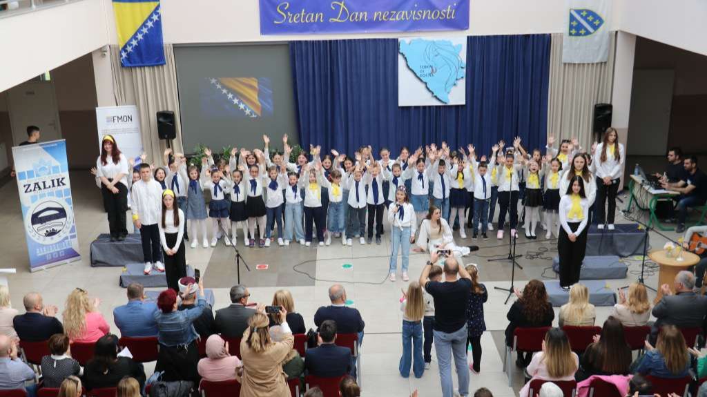 Izložba "1.mart- Dan nezavisnosti". Fena