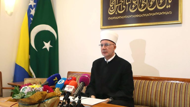 Muftija tuzlanski dr. Vahid-ef. Fazlović. A. Bešić