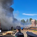 Veliki požar u skladištu kod Srebrenika, vatrogasci se bore sa vatrenom stihijom