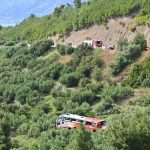 Teška nesreća u blizini mjesta Krvavica kod Makarske: Autobus sletio u provaliju