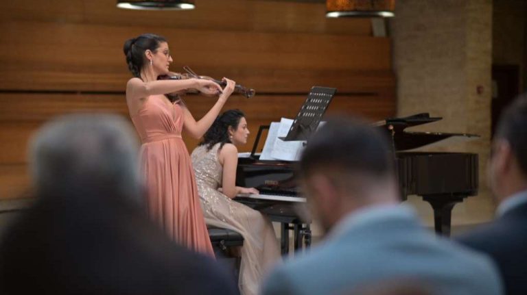 Festival muzike "Sinfonia di sale". Udruženje muzičkih umjetnika grada soli