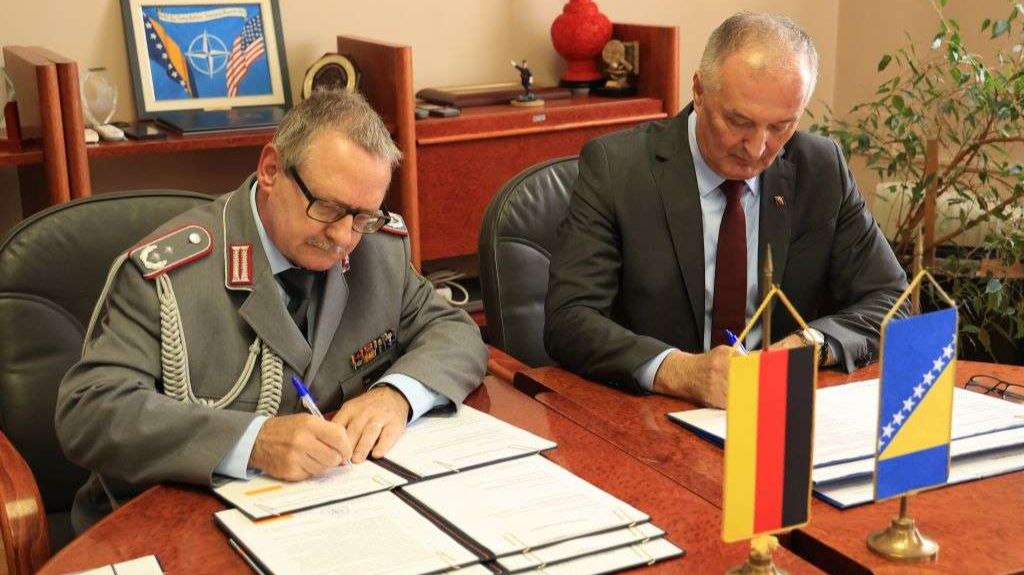 Zukan Helez i Franz-Josef Nolte. MOBiH