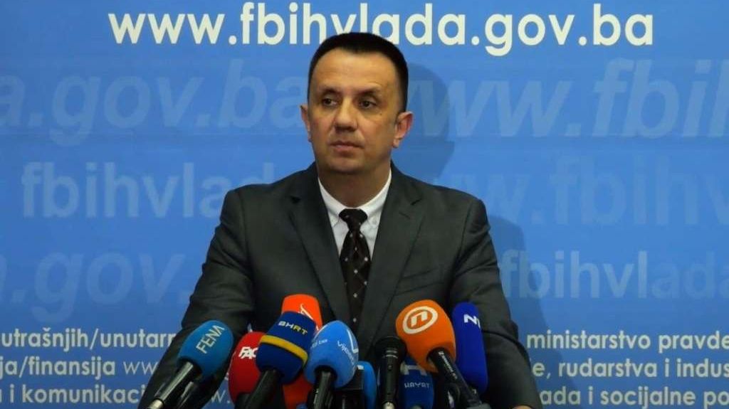 Vedran Lakić. FMERI