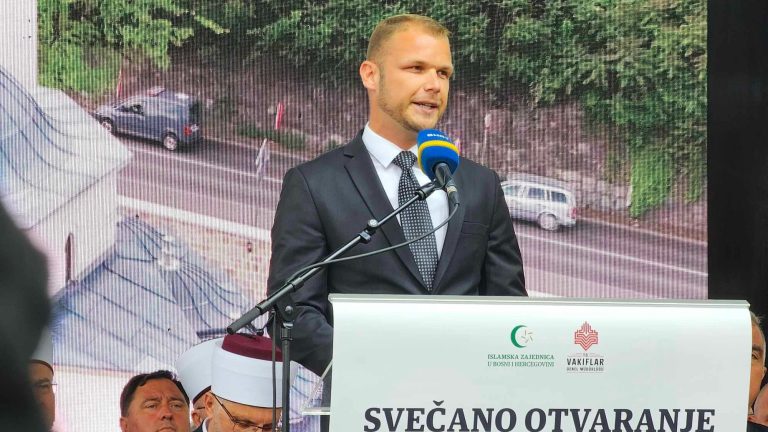 Draško Stanivuković. Avaz