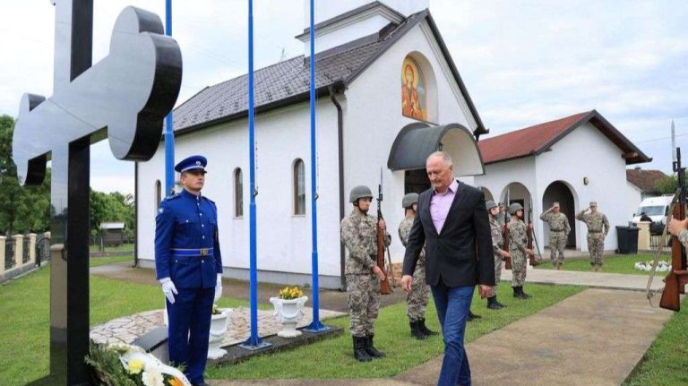 Zukan Helez. Ministarstvo odbrane BiH