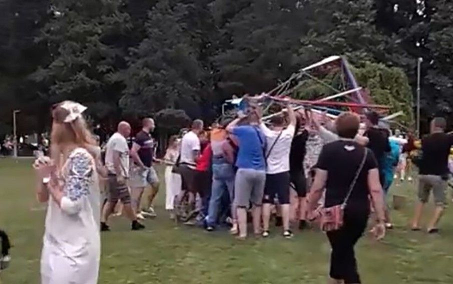 Roditelji spašavali djecu. Facebook