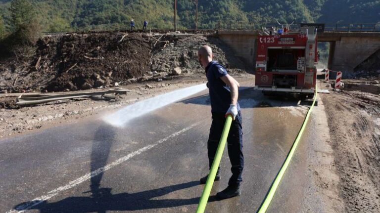 Nastavljeni radovi. Fena