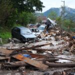 BiH: Automobili na gomili, oštećene kuće i ceste (VIDEO)