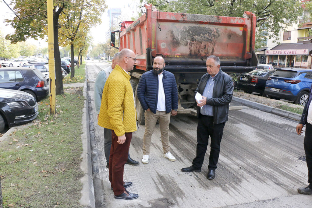 Gradonačelnik Lugavić u radnoj posjeti na Sjenjaku gdje se radovi privode kraju