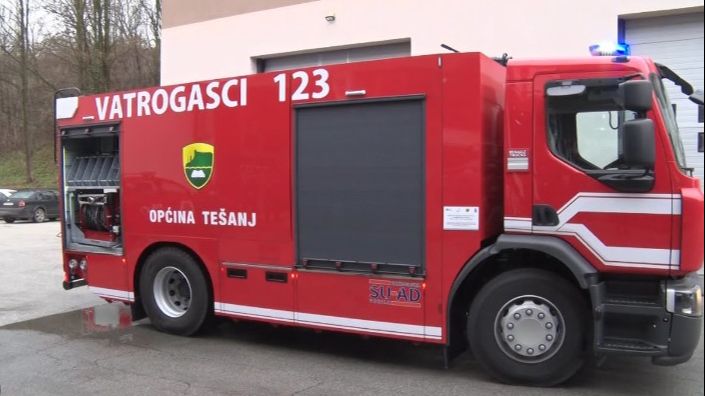 Vatrogasci ugasili požar. Avaz