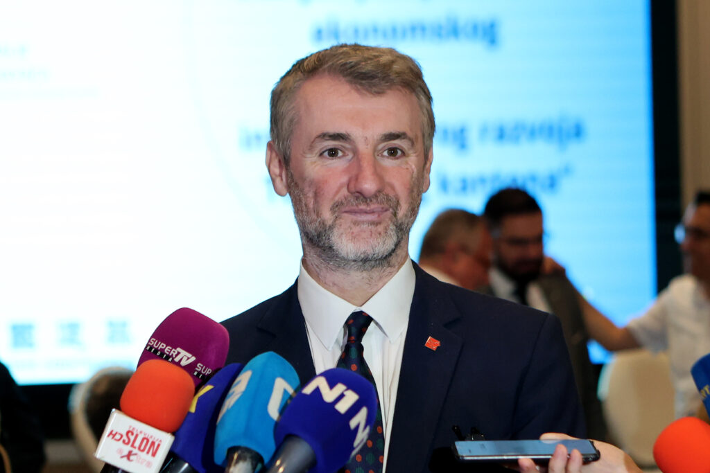 DF traži Fortinu ostavku zbog neprijenosa utakmica reprezentacije BiH