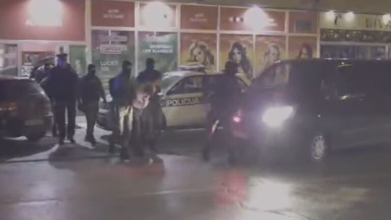 Dvije osobe uhapšene. Screenshot