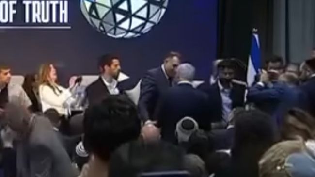 Skandal u Jeruzalemu. Screenshot