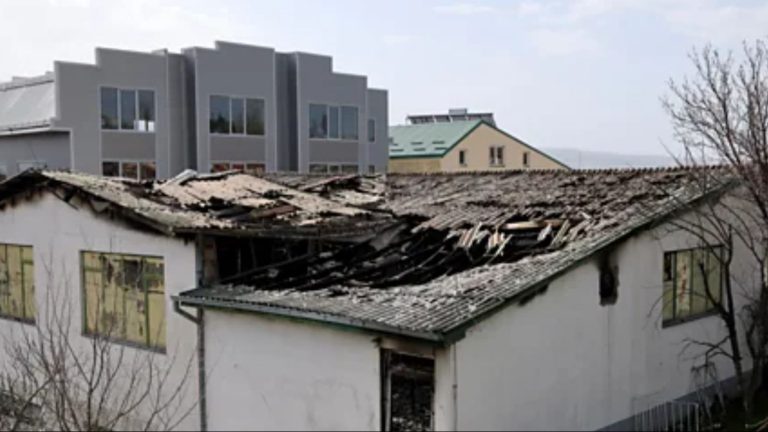 Požar izbio u diskoteci. Screenshot