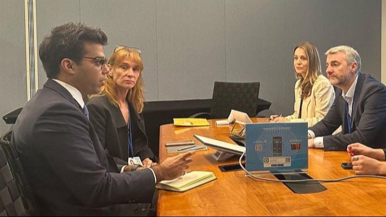 Edin Forto u Vašingtonu s predstavnicima firme Starlink. Foto: Ministarstvo komunikacija i prometa BiH