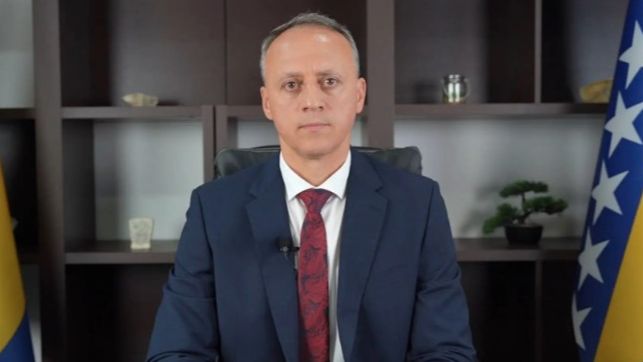 Almedin Aliefendić. Facebook