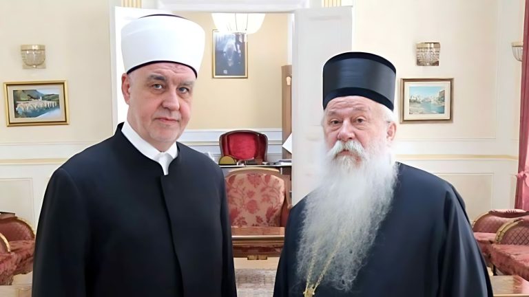 Sastanak reisu-l-uleme ef. Kavazovića i mitropolita Hrizostoma. Mitropolija dabrobosanska