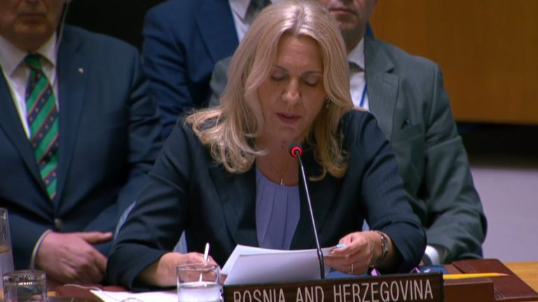 Željka Cvijanović. Screenshot