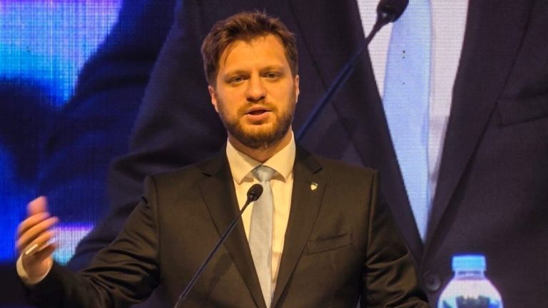 Irfan Čengić. Općina Stari Grad