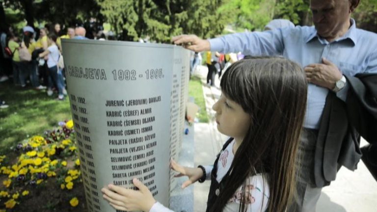 Spomen obilježje ubijenoj djeci. Anadolija