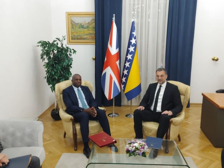 Britanski šef diplomatije Dejvid Lemi sastao se s Elmedinom Konakovićem