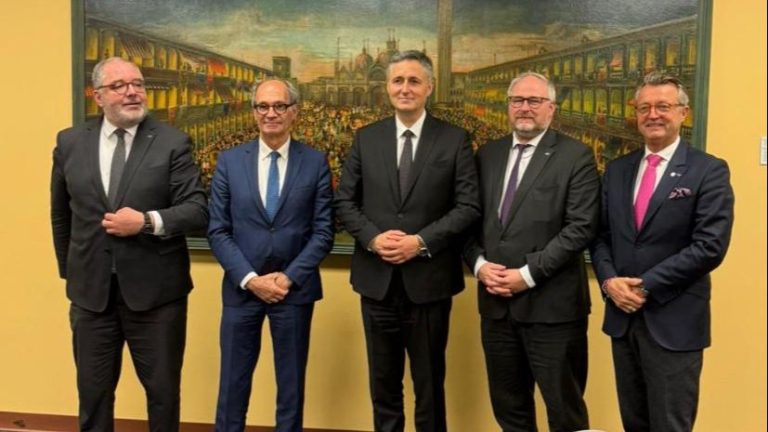 Održan sastanak. Predsjedništvo BiH