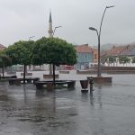 Umjereno do pretežno oblačno u BiH, povremeni pljuskovi i grmljavina