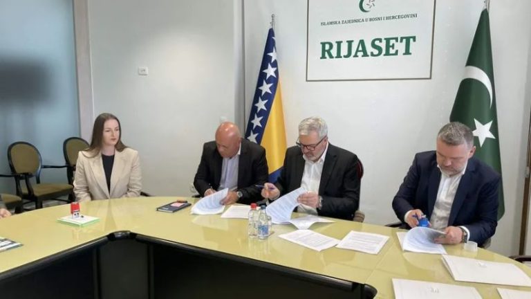 Potpisivanje ugovora. MINA