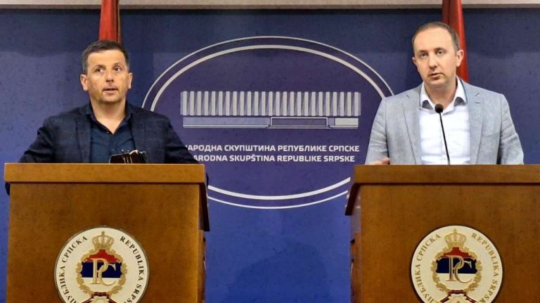 Vukanović i Bodiroga. Fena