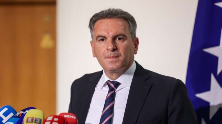 Džemal Smajić. Fena