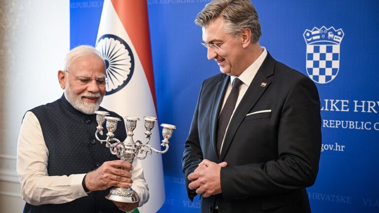 Modi i Plenković. Anadolija