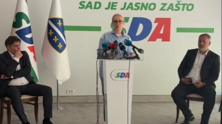 Sebija Izetbegović. Fena