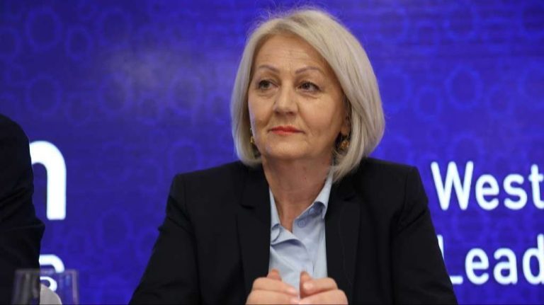 Borjana Krišto. Fena