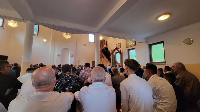 Bajram-namaz u Srebrenici. Anadolija