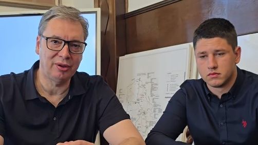 Vučić s Milošem. Instagram