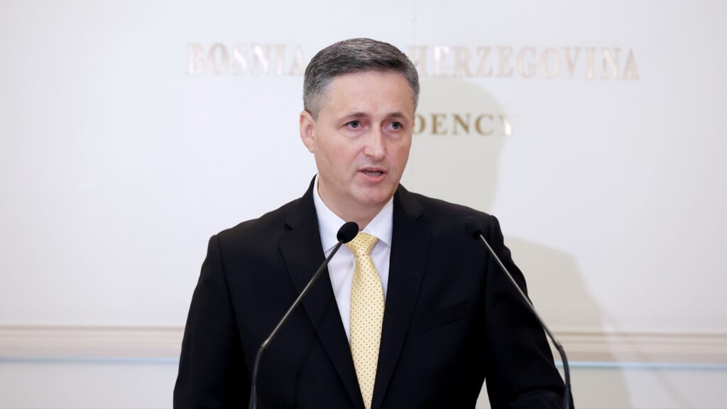 Denis Bećirović uputio saučešće kralju Felipeu VI i Sančezu: Naše misli su s porodicama