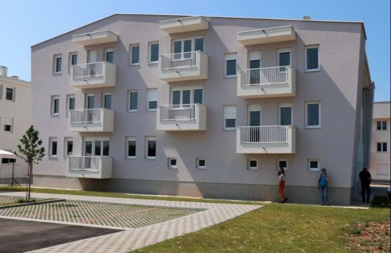 Efikasno korištenje energije je obaveza svakog pojedinca i institucije. Fena