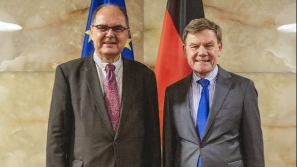 Šmit i Vadeful. OHR