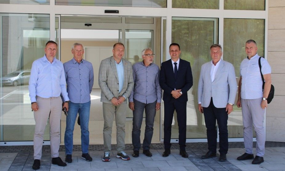 Lakić u posjeti Kiseljaku. FMERI