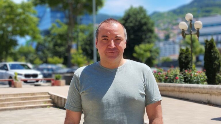Dragan Popović. Detektor