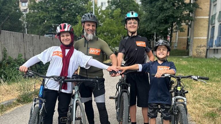 Porodična tradicija. Facebook