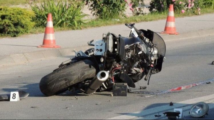 Stradao maloljetni vozač motocikla. Avaz (Fotografija ne opisuje događaj iz teksta)