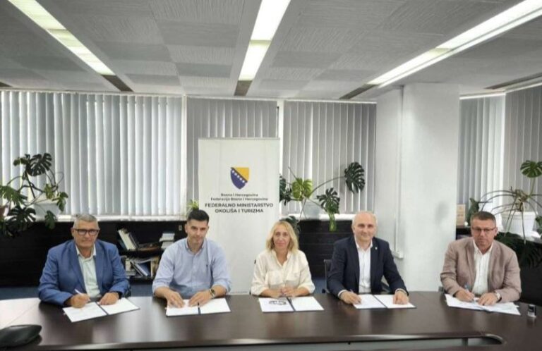 Sa potpisivanja. Ured Vlade FBiH za odnose s javnošću