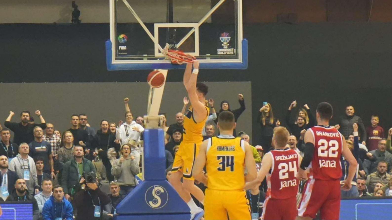 Amar Alibegović. Avaz